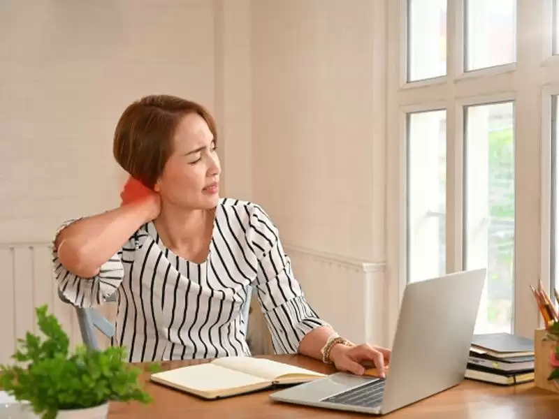 boyun-fitigi-nedir-belirtileri-nelerdir