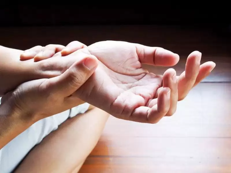 karpal-tunel-sendromu-nedir-teshisi-nasil-konur